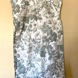 Bee and Willow; pair of pillow shams.  Linen/cotton blend. Like new.